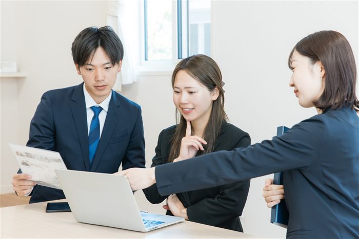 採用情報